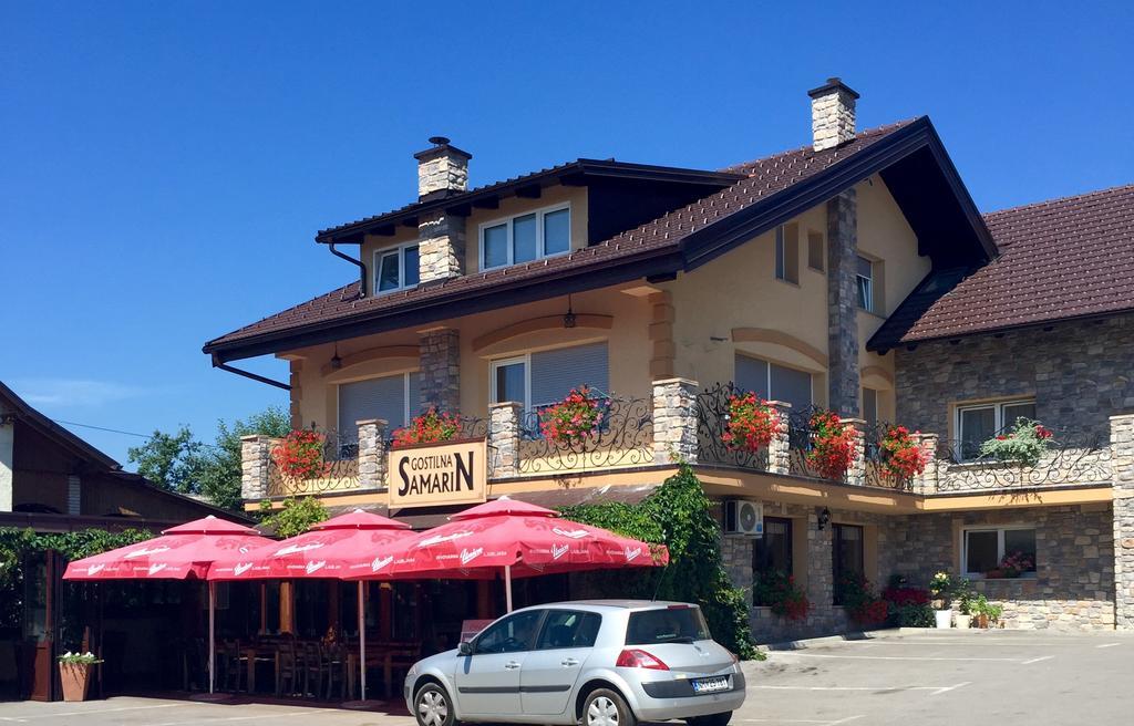 Hotel Samarin Črnomelj エクステリア 写真