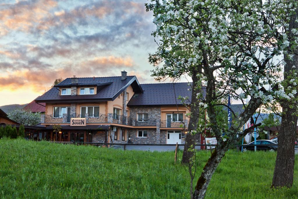 Hotel Samarin Črnomelj エクステリア 写真