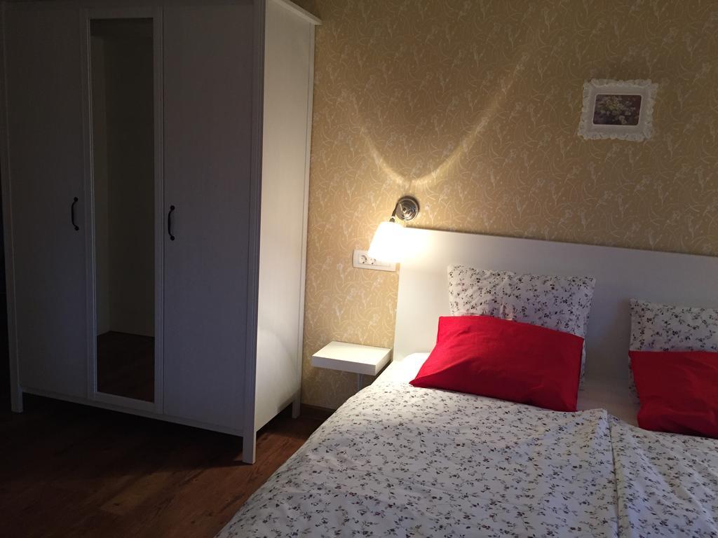 Hotel Samarin Črnomelj エクステリア 写真