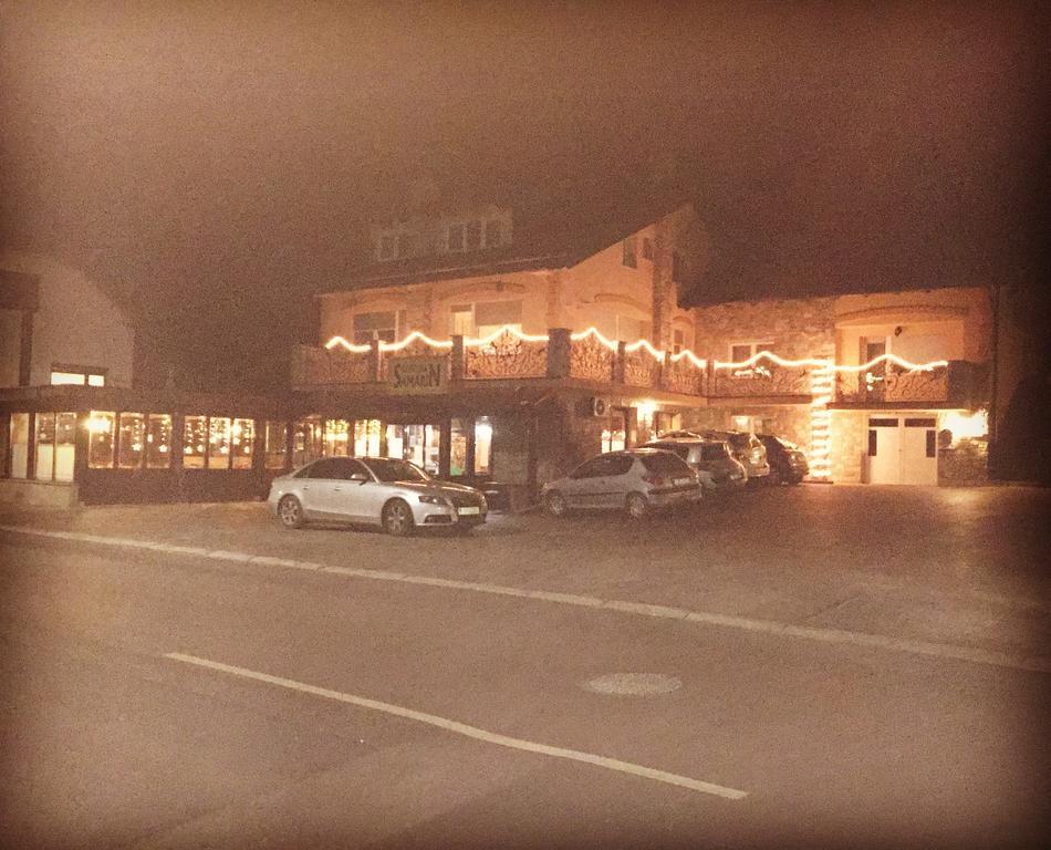 Hotel Samarin Črnomelj エクステリア 写真